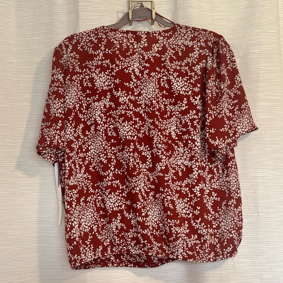 Nine Britton Brick Red and White Floral Blouse - Picture 3 of 3
